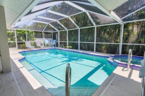 Serene Privacy, Heated Saltwater Pool & Spa - Villa Nine Palms - Roelens
